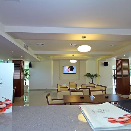 Hotel Eden Тульча Екстер'єр фото