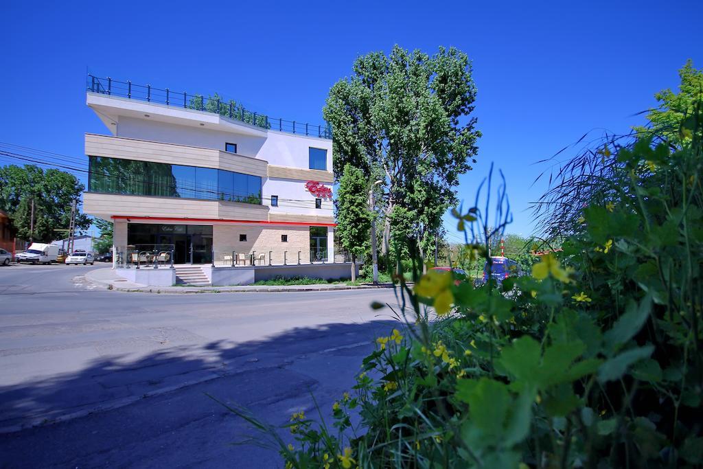 Hotel Eden Тульча Екстер'єр фото
