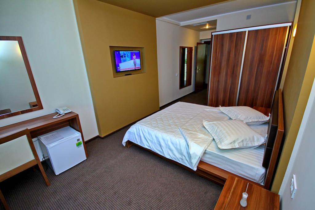 Hotel Eden Тульча Номер фото