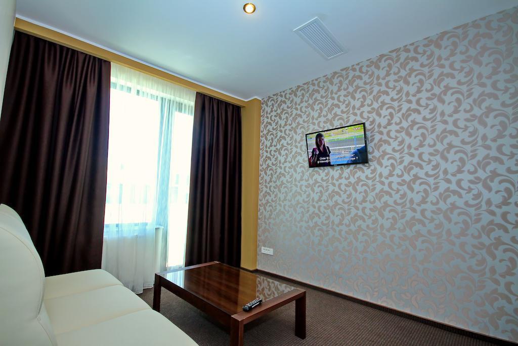 Hotel Eden Тульча Номер фото