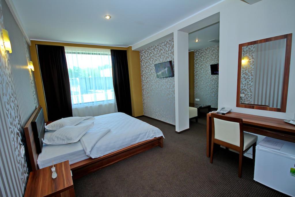 Hotel Eden Тульча Номер фото