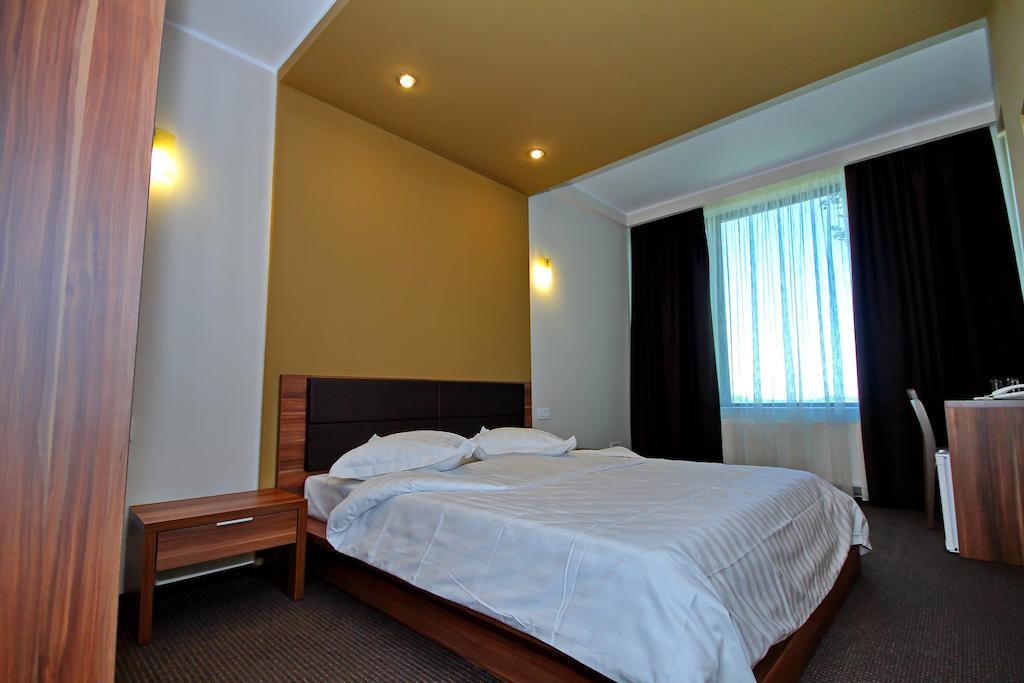 Hotel Eden Тульча Номер фото