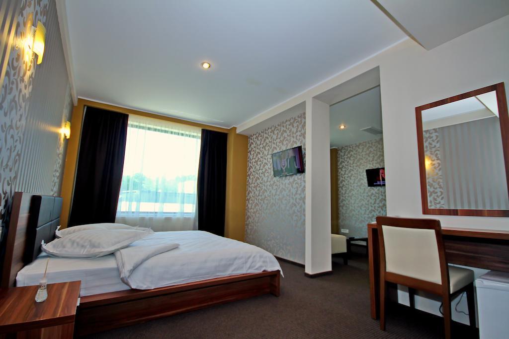 Hotel Eden Тульча Номер фото